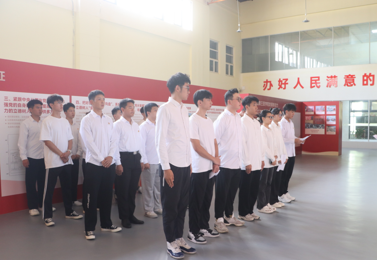 1702730729116891.png 图片1.png