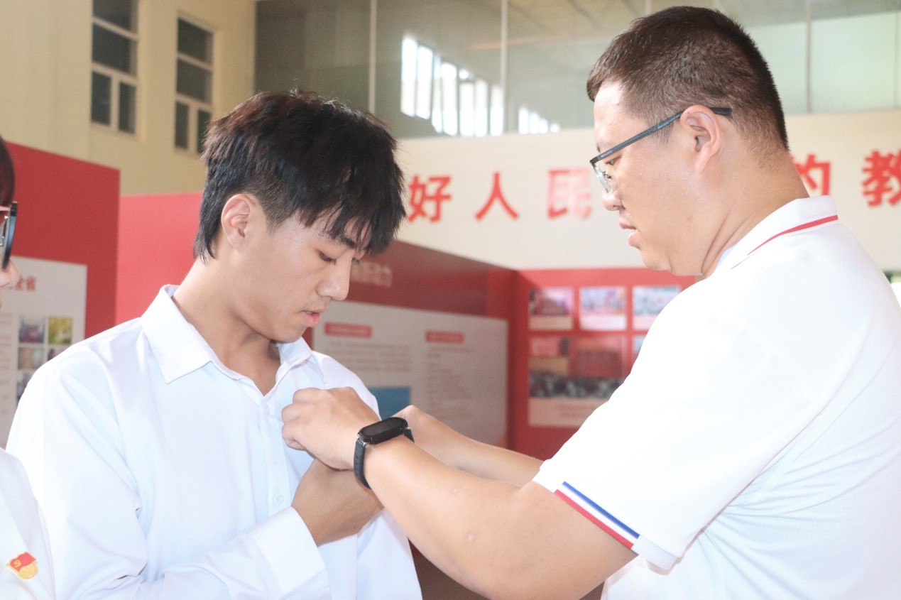 1702730835127395.jpg 1702730835127395.jpg