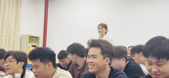 1712580775891575.jpg 1712580775891575.jpg